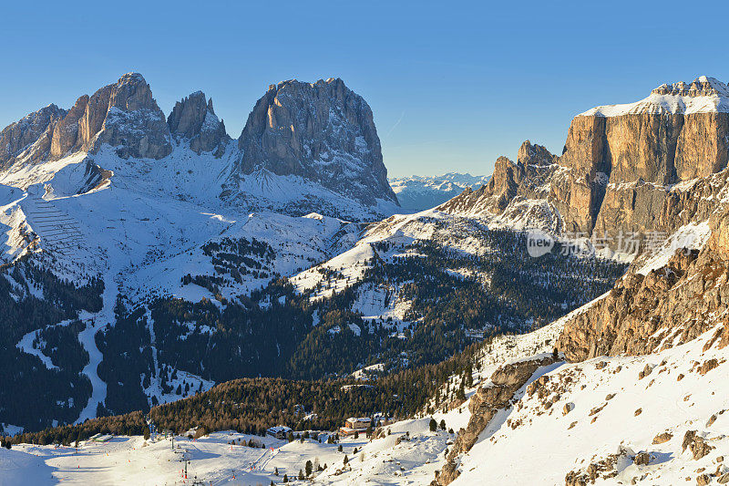 从Val di Fassa滑雪场，塞拉隆达(塞拉集团)，Trentino-Alto-Adige地区，意大利的美景
